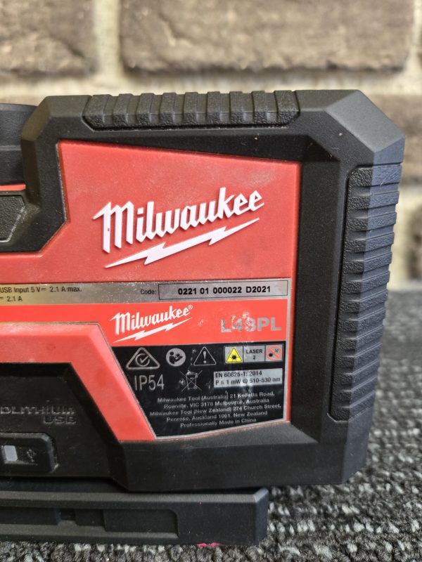 Milwaukee Laser Level - 25302 - Image 12
