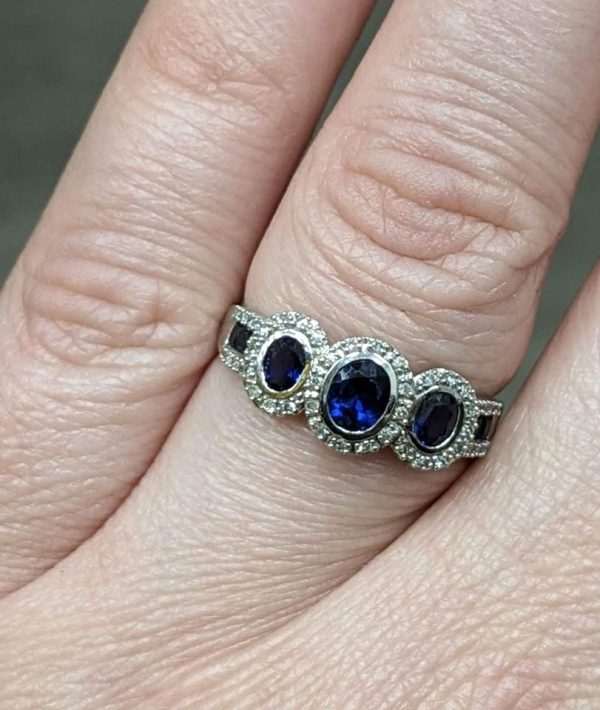 9ct White Gold Dress Ring Diamonds & Created Sapphires (with Valuation) - LG6981 - Image 16