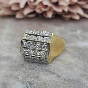 Valuated Ladies 18ct Yellow and White Gold Diamond Ring (6.80gms) - HL16171