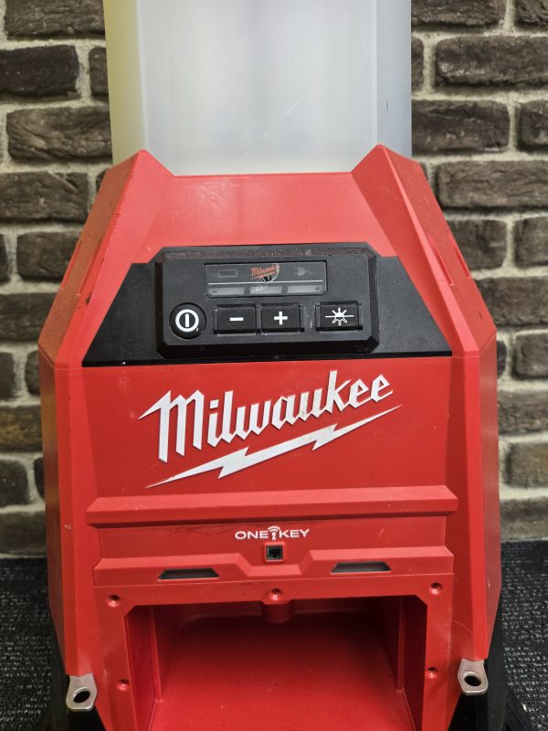 Milwaukee Work Light - LG20886 - Image 2