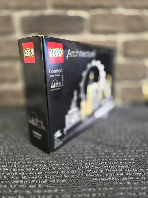 Lego Architecture London Great Britain - LG21288 - Image 2