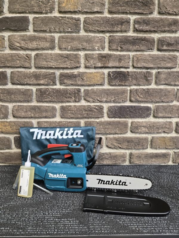 Makita 18V 250mm Chainsaw (Skin only) - 25517 - Image 13