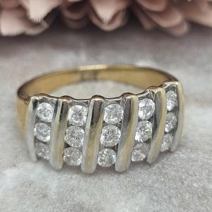 Ladies Valuated 18ct Yellow and White Gold Diamond Ring (5.1gms) - HL5362