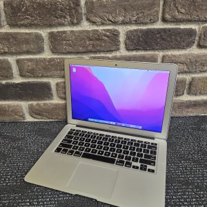 Apple Macbook Air 13" A14666 (2017) - 23815