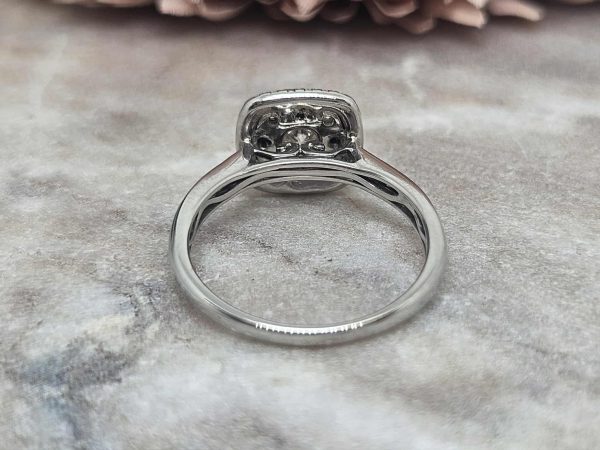 Ladies 9ct White Gold Diamond Cluster Ring (3.0gms) - HL12248 - Image 9