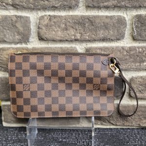 Louis Vuitton Wallet - LG25511
