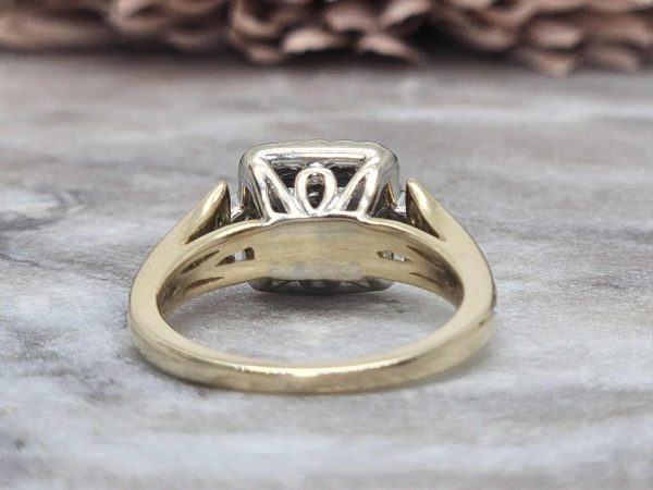 Valuated Ladies 14ct Yellow and White Gold Diamond Ring (4.70gms) - HL16121 - Image 4