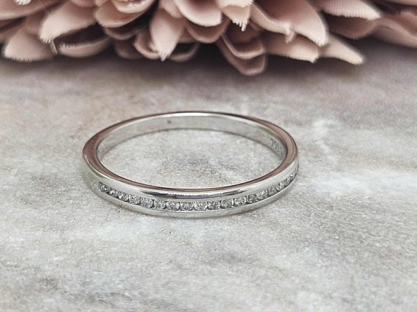Ladies 18ct White Gold Diamond Band (2.5gms) - HL15655 - Image 5