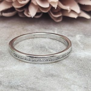 Ladies 18ct White Gold Diamond Band (2.5gms) - HL15655