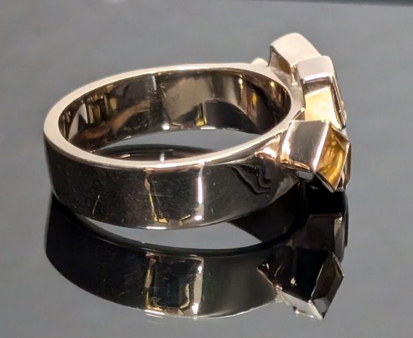 Unique 9ct Yellow Gold Statement Ring - LG25526 - Image 5