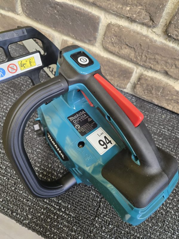Makita 18V 250mm Chainsaw (Skin only) - 25517 - Image 23
