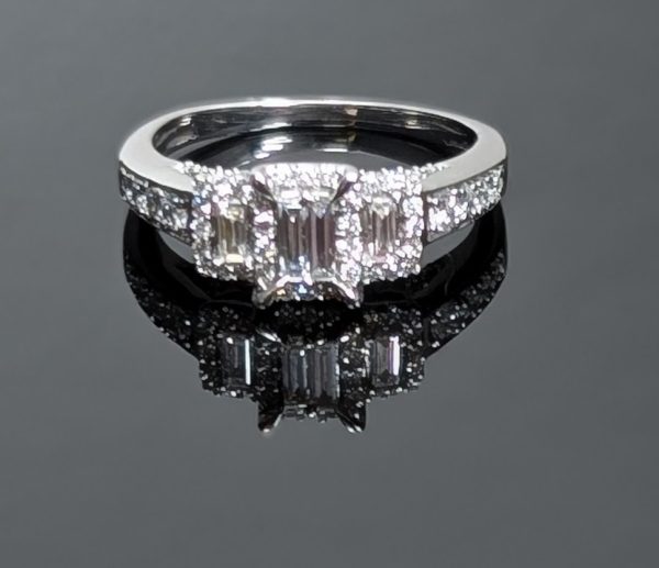 Unique 10ct Gold Diamond Baguette Trilogy Ring - LG2668 - Image 8