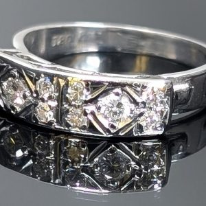 Vintage 18ct Gold Handmade Diamond Ring (w/Valuation) - LG2758