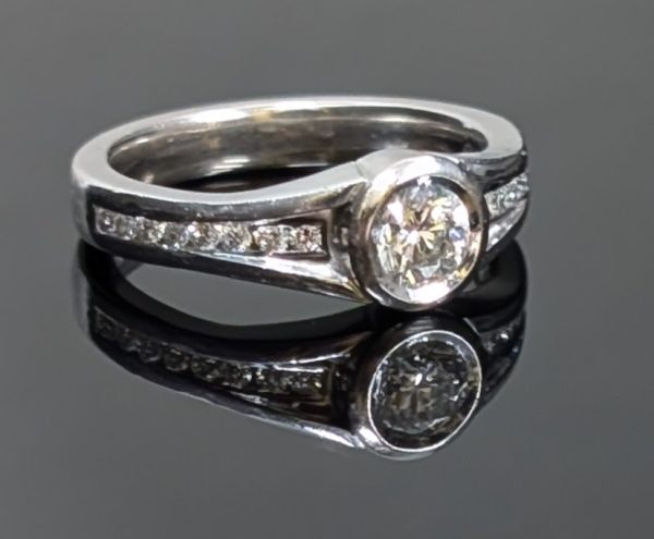 18ct Gold Handmade Vintage Unisex Valuated Diamond Ring - LG6571 - Image 10