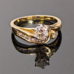 18ct Yellow Gold Diamond Engagement Ring (w/Valuation) - LG7425