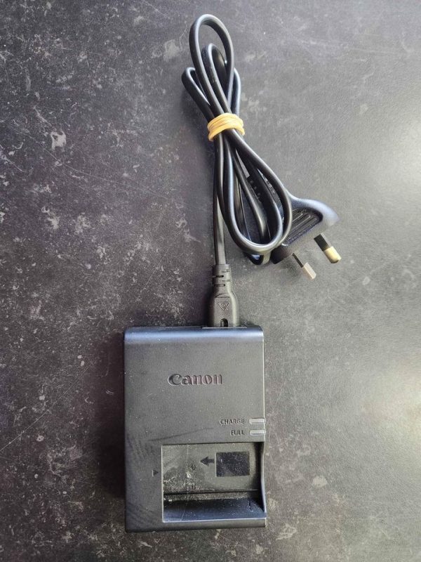 Canon EOS 850D Digital Camera Kit - HL17507 - Image 24
