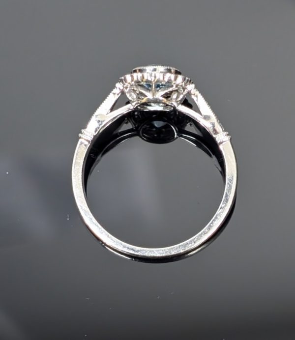 Vintage 9ct White Gold Aquamarine & Diamond Halo Ring - LG25955 - Image 15