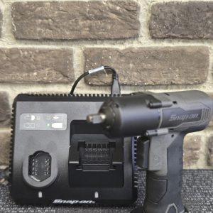 Snap On Impact Wrench Kit - LG26451