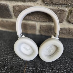 JBL HEADPHONES (LIVE770NC) - LG27082