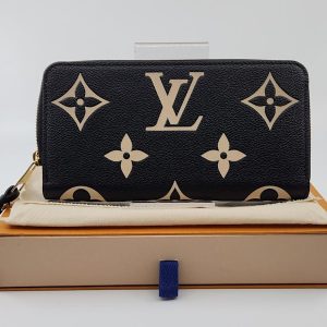 Louis Vuitton Zippy Purse/Wallet With Dust Bag And Box - HL27193