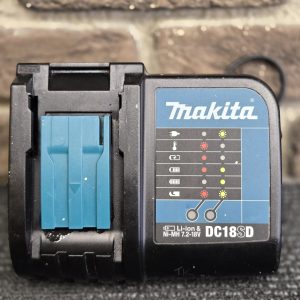 Makita Charger - LG27331