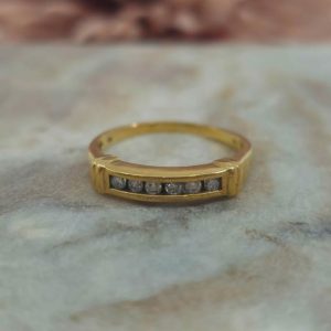 Ladies 9ct Yellow Gold Diamond Ring (2.2gms) - HL23047