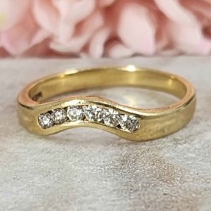 Ladies 18ct Yellow Gold Diamond Band - HL28481