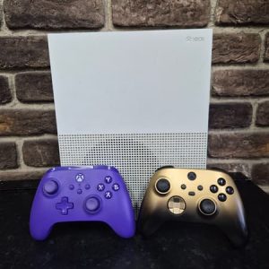 Microsoft Xbox One S - HL29674