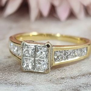 Valuated Ladies 18ct Yellow Gold Diamond Ring - HL26353