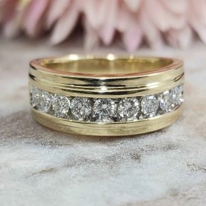 Valuated Mens 10ct Yellow Gold 1ct Diamond Ring - HL29197