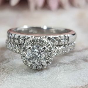 Valuated Ladies 14ct White Gold Diamond Ring Set - HL25508