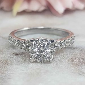 Ladies 9ct White Gold Diamond Ring (2.4gms) - HL26979