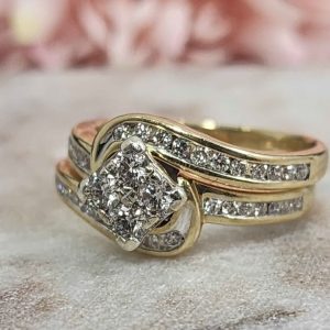 Ladies 9ct Yellow Gold Diamond Ring Set - HL26923