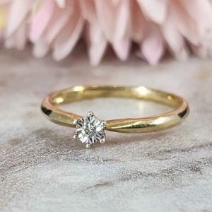 Ladies 9ct Yellow Gold Ring (1.4gms) - HL26339