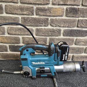 Makita Cordless Grease Gun Kit Model: DGP180 - LG30362