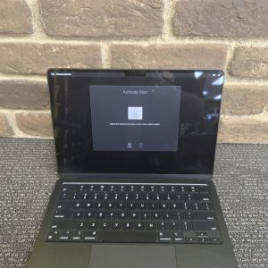 Apple MacBook Laptop Model: MXCV3X/A - LG31551