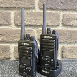 Uniden 5W UHF CB Splashproof Handheld Radio - LG26194