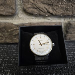MENS MIDO WATCH SILVER