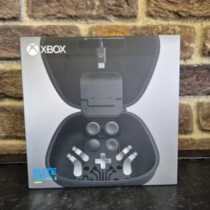 Xbox Elite Series 2 Case and Accessories - HL32243