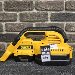 DeWALT 18V Vacuum and Battery - LG15555