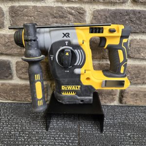 DEWALT DCH273 BRUSHLESS ROTARY HAMMER DRILL SKIN ONLY - LG33319