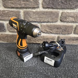 SP TOOLS 18V CORDLESS DRILL COMBO KIT WITH BATTERY CHARGER - LG21790