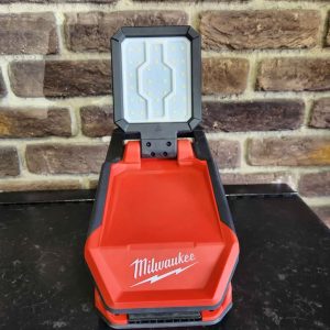 Milwaukee 18v Work Light Skin Only - HL24524