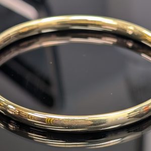 9ct Yellow Gold Bangle - LG27720