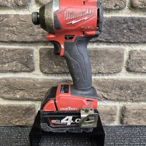 MILWAUKEE M18 FUEL IMPACT DRIVER WITH 4AH BATTERY - LG33666