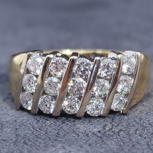 Valuated Unisex 18ct Yellow Gold Diamond Ring (8.1gms) - HL29201