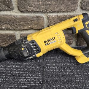 DEWALT 18V HAMMER DRILL (DCH133) - LG34378