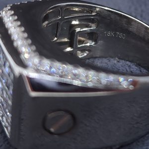 Valuated Men's 18ct White Gold Diamond Ring (16.6gms) - HL31606
