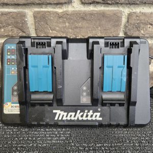 MAKITA DUAL PORT RAPID BATTERY CHARGER