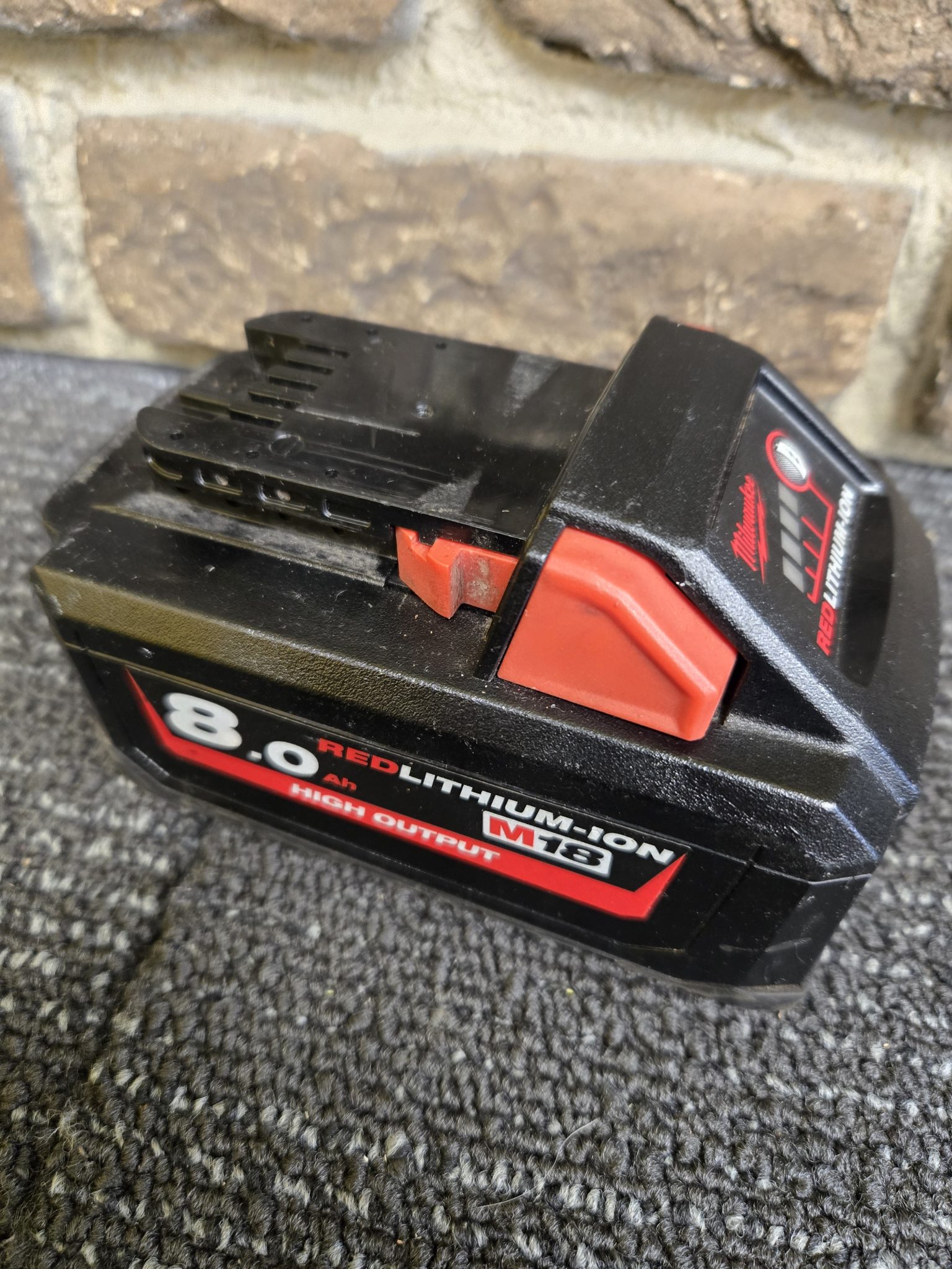 Nintendo Av Output Milwaukee M18 8.0Ah High Output Battery - LG35200 - Hock and Go